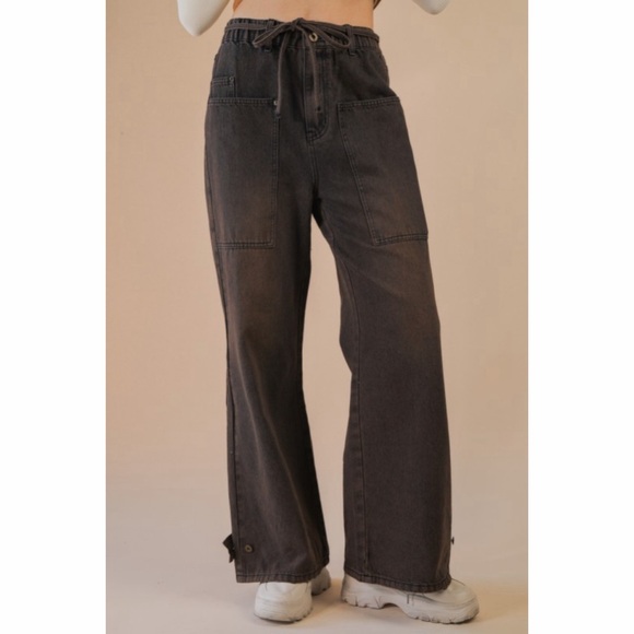 NEW! Brown Prewashed Oversized Wide Leg Jeans with Elastic Waist & Bottom Button - Picture 2 of 5